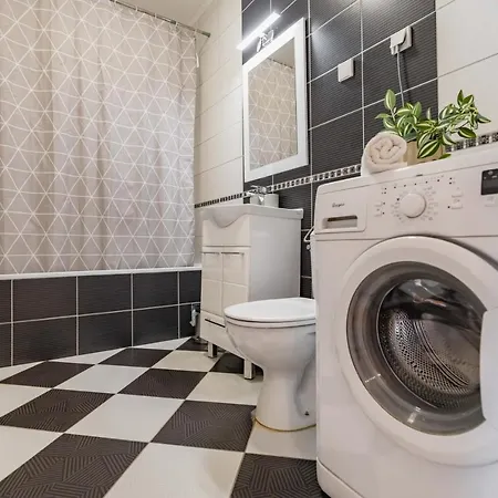 Simpatico With Free Parking Apartament Nowy Sad