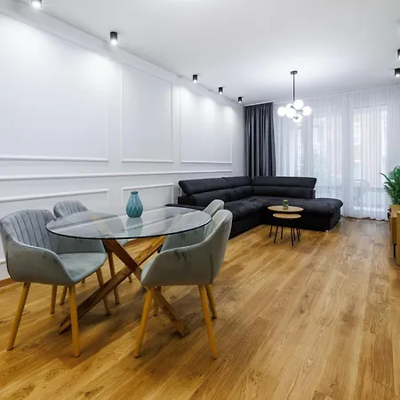 Simpatico With Free Parking * Novi Sad