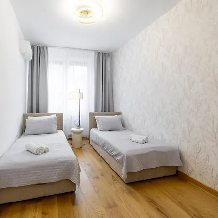 Simpatico With Free Parking Apartament *